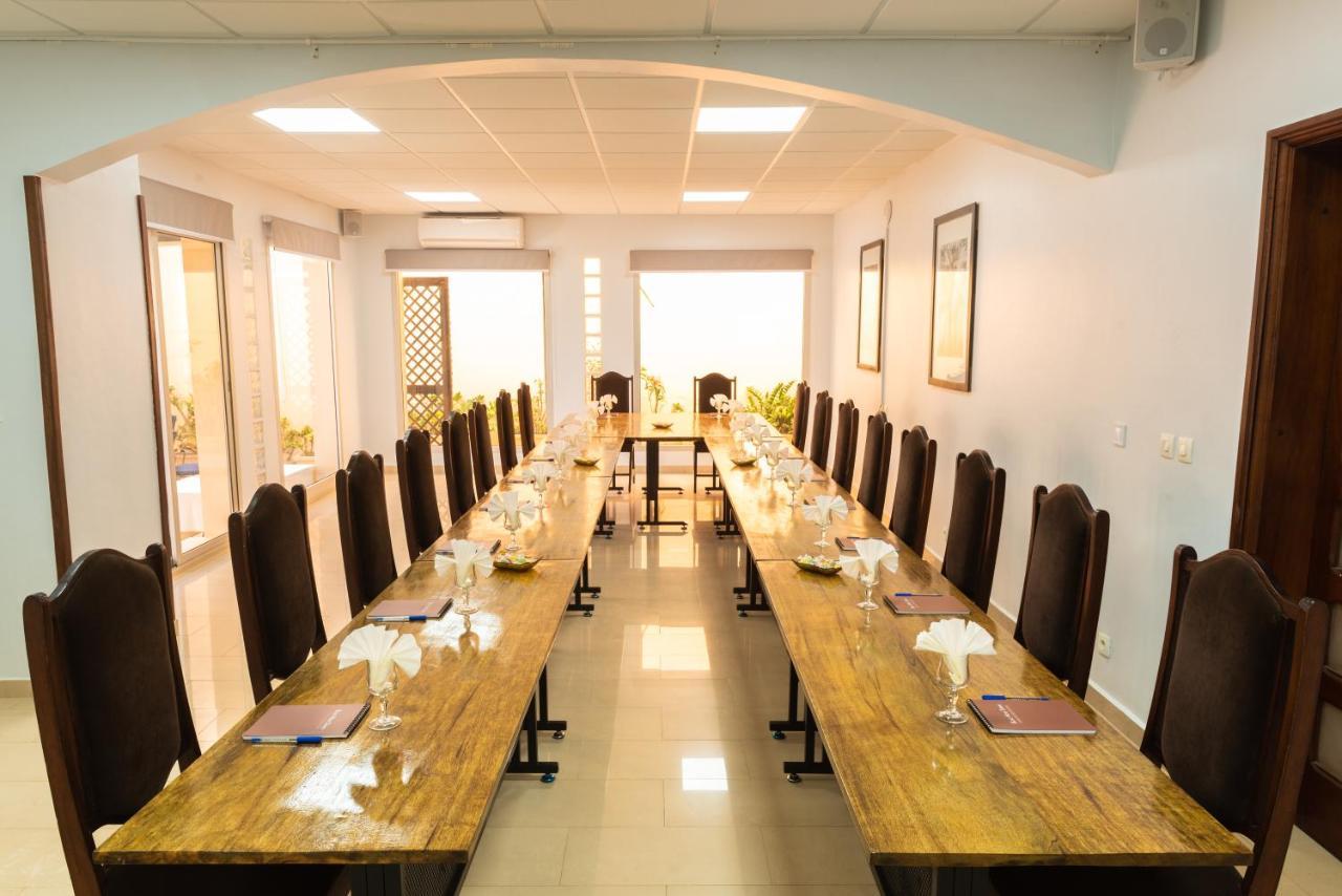 Le Lodge Des Almadies Dakar Exterior foto