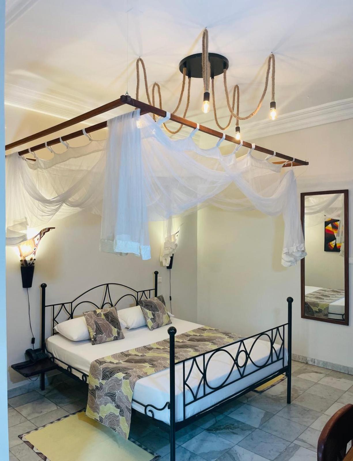 Le Lodge Des Almadies Dakar Exterior foto