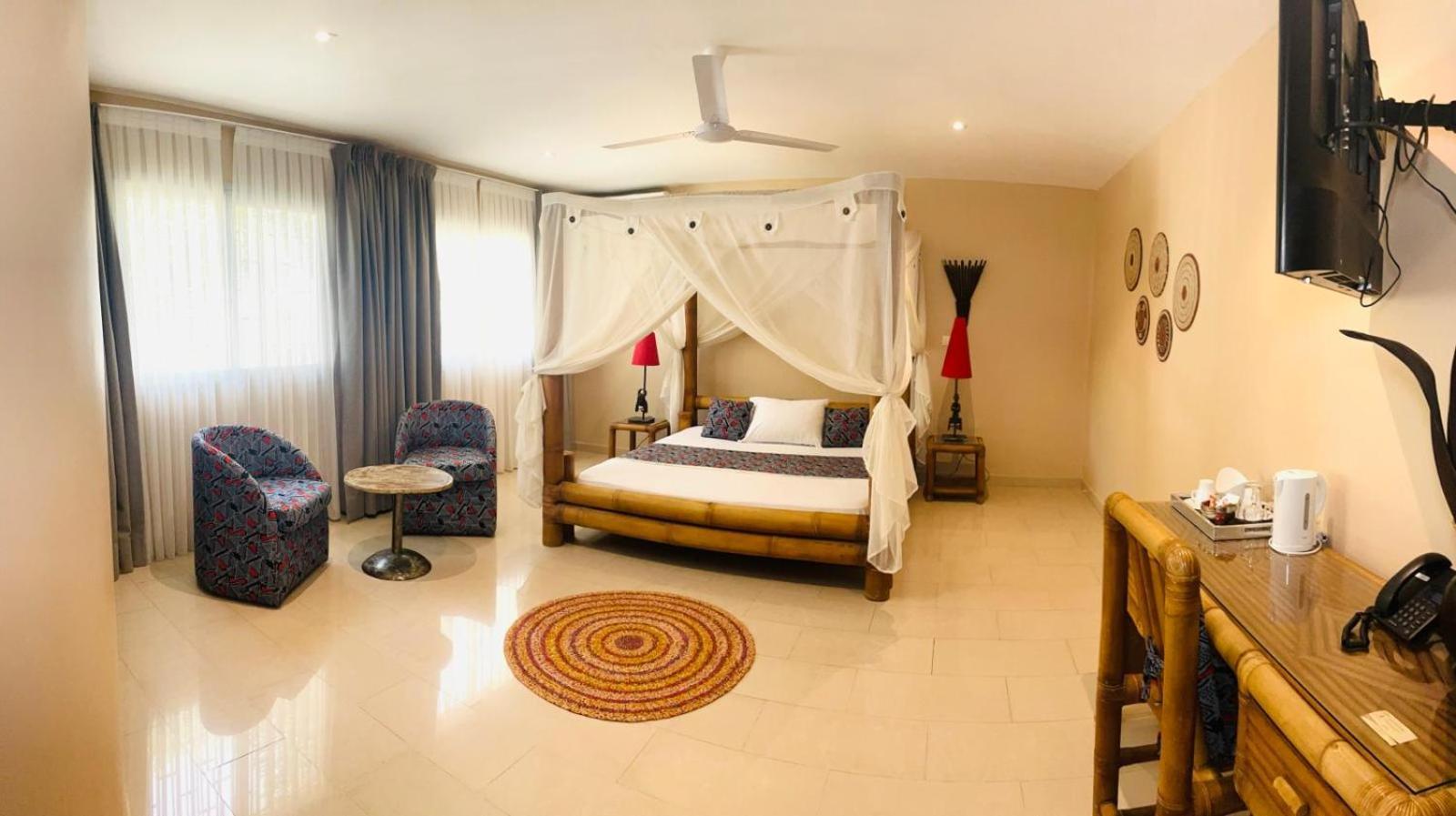 Le Lodge Des Almadies Dakar Exterior foto